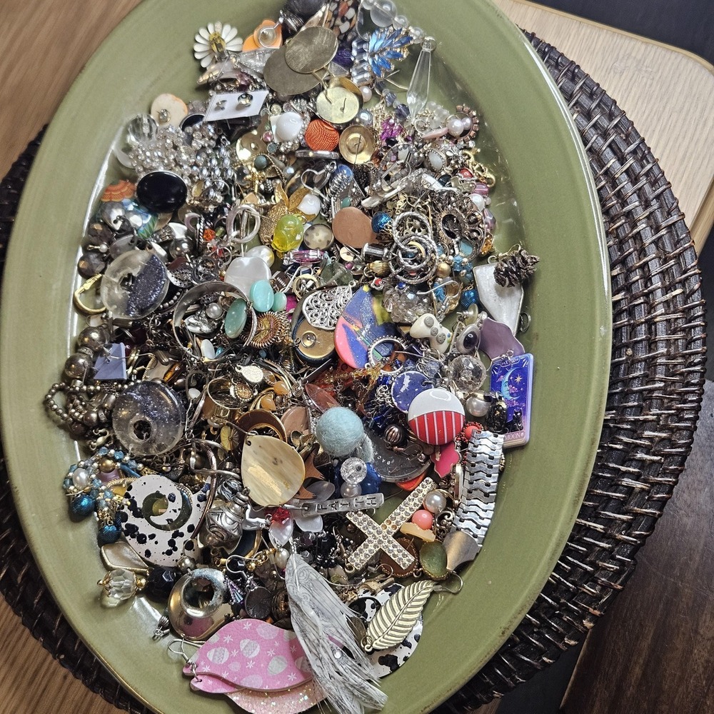 2 lbs Junk Jewelry Mystery Lot: Single Earrings Jewelry Pieces for Crafting/wear